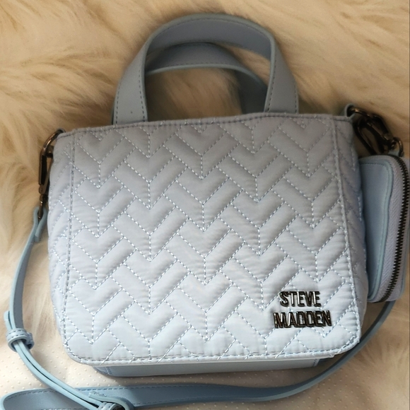 Steve Madden Quilt Handbag. Blue. - Picture 4 of 16